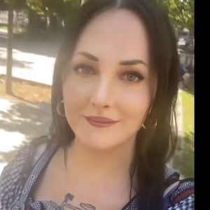 Meet your Posher, Sasha